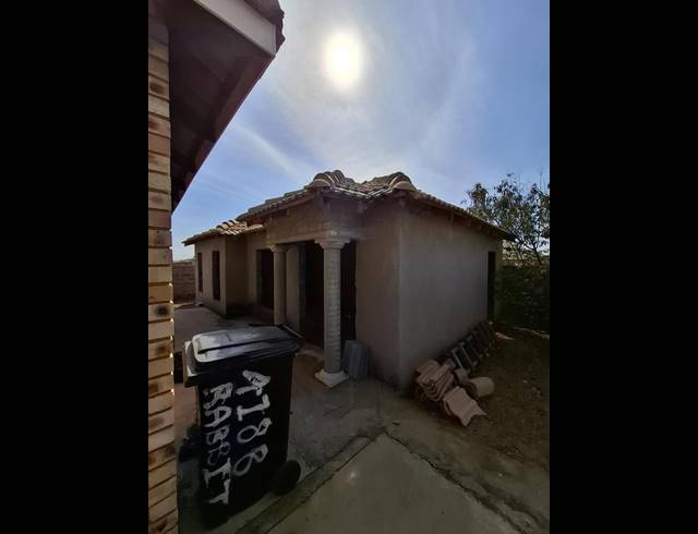 3 BEDROOM HOUSE FOR SALE IN LEHAE